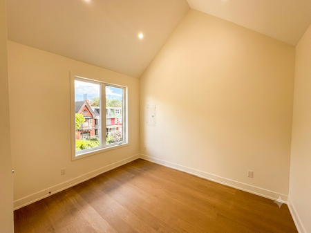 152 Brunswick Avenue apartment — Toronto, ON (3-Bedroom) - 3 Bedroom - Photo 3