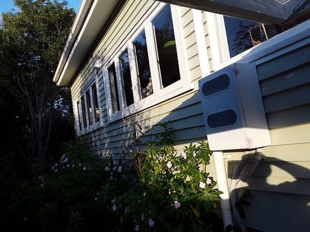 Charming 2BR Home with Garden! - Photo 2