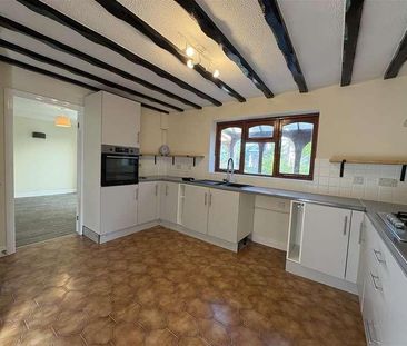 St. Andrews Road, Colwyn Bay, LL29 - Photo 6