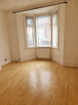 2 bedroom ground floor flat to rent - Photo 1