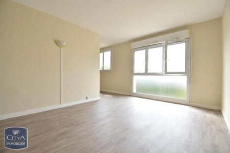 Appartement à louer 4 pièces 63.56m² - Photo 2
