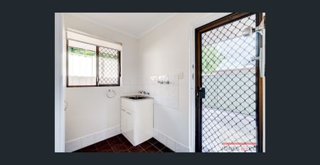 Move-In Ready Home in Bayswater - Photo 2