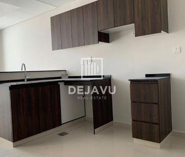 Fully Upgraded | Single Row | Prime Location - Photo 4