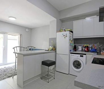 1 bedroom property to rent in Ilford - Photo 2