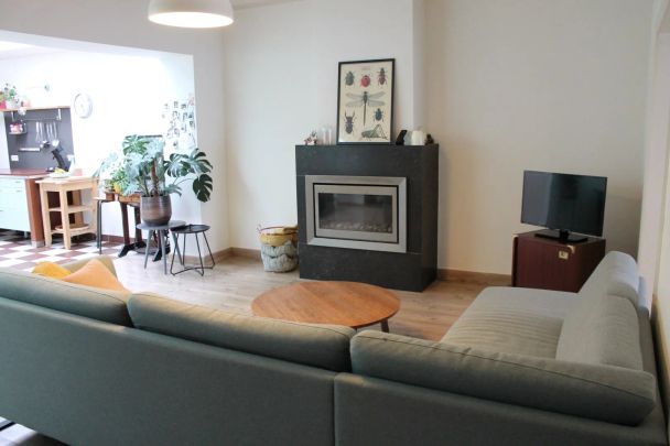 Ruime hedendaagse gezinswoning met 4 slaapkamers op gunstige ligging! - Photo 1