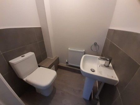 3 bedroom House To Rent - Photo 4