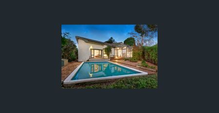 Beautifully Presented Home in a Quiet, Convenient Pocket - Photo 4