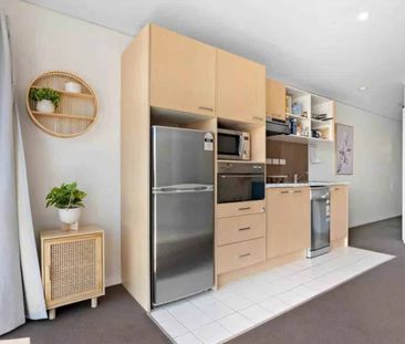 2 Bedrooms Apartment in City Centre - Photo 4