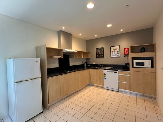 Unit 417, 604 Saint Kilda Road, Melbourne, VIC - Photo 1