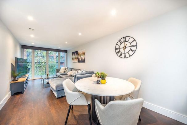 2 bedroom flat to rent - Photo 1