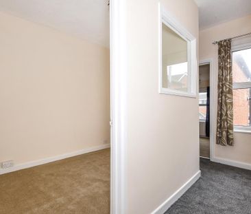 3 bedroom terraced house to rent - Photo 5