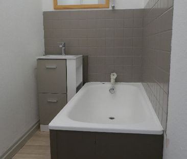 Location Appartement 3 pièces 56m² BAR LE DUC 55000 - Photo 3