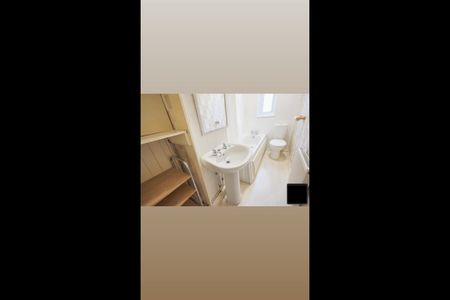 3 Bed Semi-Detached House, Chatsworth Park Grove, S12 - Photo 5