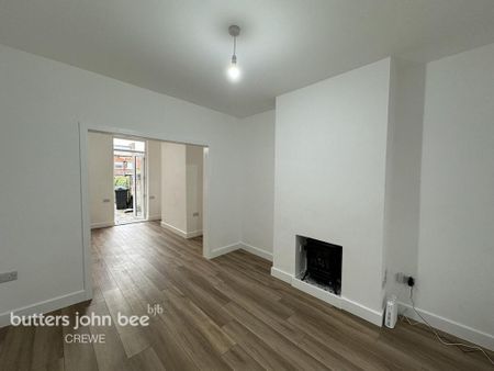2 bedroom terraced house to rent - Photo 3