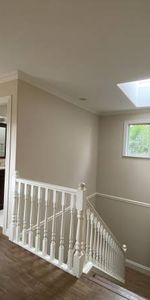 Second floor,1 bedroom, 2 bath; Self contained , furnished, 1000sf - Photo 4