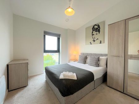 2 bedroom apartment to rent - Photo 4