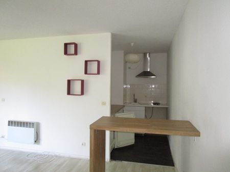 Appartement À Louer 1 Pièce , 30 M² - Photo 3