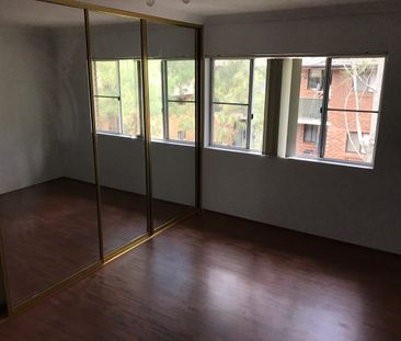 2 bedrooms unit in the quiet street - Photo 1