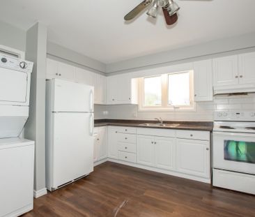 7 Sherwood Forest Trail, Welland - All Inclusive 3 Bed Main Unit - Photo 4