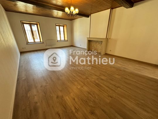 Triplex – centre Chalamont - Photo 1