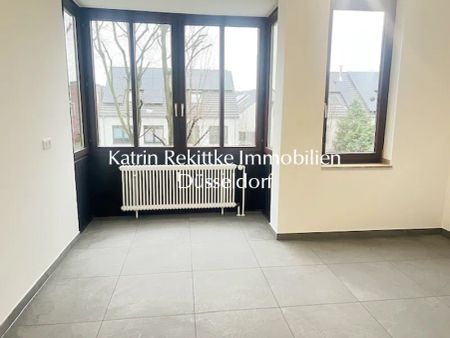 🏡WUNDERSCHÖN GELEGEN IN MÖRSENBROICH - TOP SANIERTE WOHNUNG IN GEPFLEGTEM HAUS❤️ - Photo 2