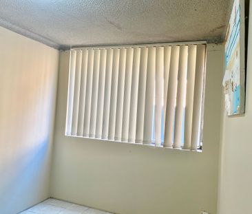 Ground Floor Unit - Photo 4