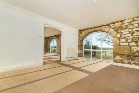 4 bedroom detached house to rent - Photo 3