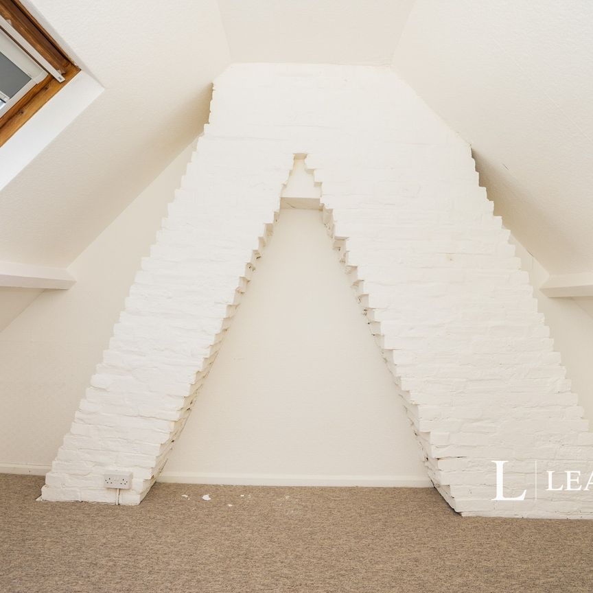2 bedroom mid-terrace to rent Arun Street - Photo 1