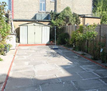 3 bedroom terraced house to rent - Photo 3