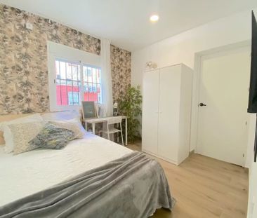 Avenida de Ramón y Cajal, Sevilla, Andalusia 41005 - Photo 4