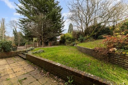 5 bedroom detached house to rent - Photo 4