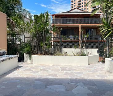 Beachside Courtyard Apartment - Photo 5