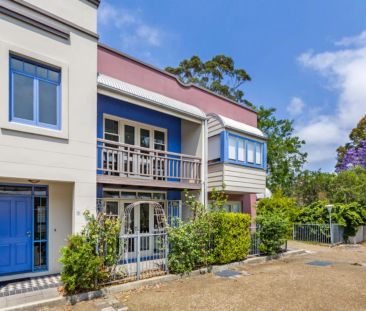 Stylish townhouse in central location close to Sydney University - Photo 4