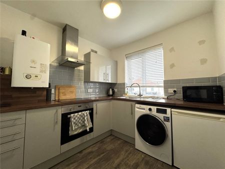 2 Bed Property To Rent - Photo 5