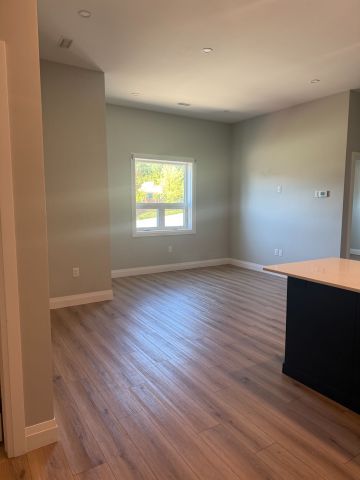 For Lease - 8 Main Street Unit# 4, East Luther Grand Valley, Ontario - Photo 5