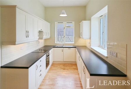 2 bedroom flat to rent - Photo 3