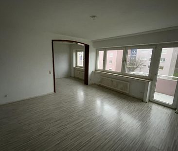 Bezug nur mit Wohnberechtigungsschein möglich; tolle 3-Zimmer-Wohnung mit Balkon in Hagen Helfe - Foto 2