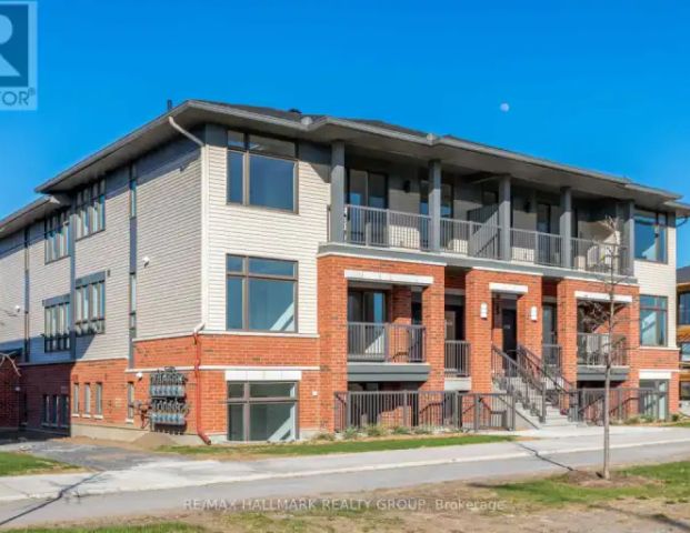 H - 60 JAGUAR PRIVATE | H - 60 JAGUAR PRIVATE, Ottawa - Photo 1