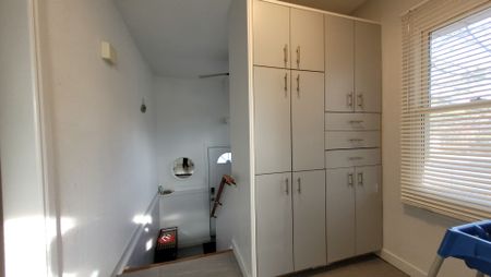 For Lease - 18 16TH Street, Wasaga Beach, Ontario - Photo 3