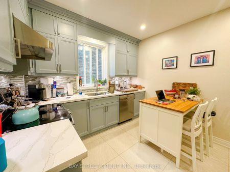 36 Ashdale Avenue #Main Fl - Photo 4