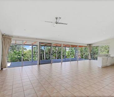 Private Hinterland Retreat Just Minutes from Noosa - Photo 1
