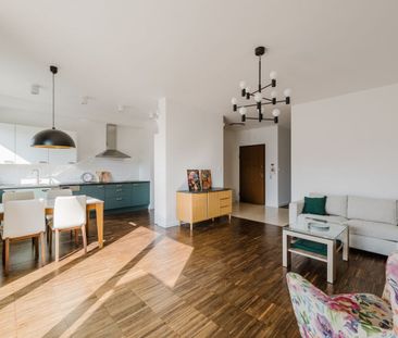 Świeżo po remoncie, 3 pokoje, Miasteczko Wilanów 92 m² - Zdjęcie 2