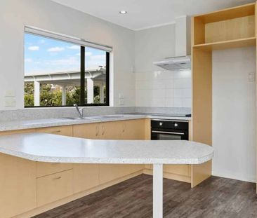 142a Lynwood Road, New Lynn, Auckland - Photo 3