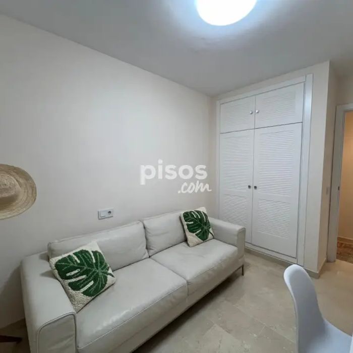Apartamento en alquiler en Zona Avenida de Andalucía - Foto 1