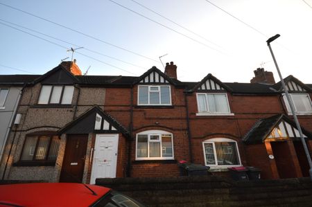 2 bedroom terraced house to rent - Photo 2