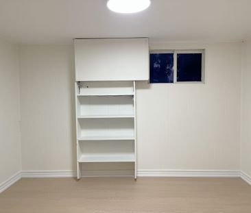 For Lease - 2116 Mountainside Drive Unit# 1, Burlington, Ontario - Photo 2