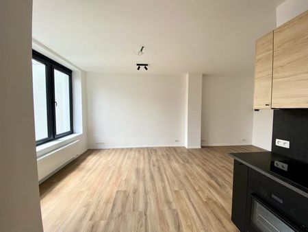 Appartement te huur - Foto 2