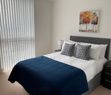 1 Bed Flat, Maine Tower, E14 - Photo 3