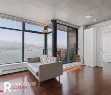 Condo in Downtown Vancouver, BC - Photo 2