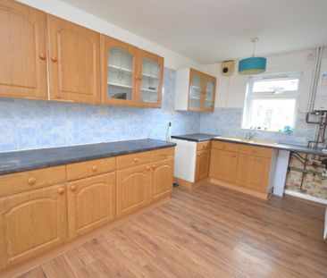 3 bed Mid Terraced House for Rent - Photo 3